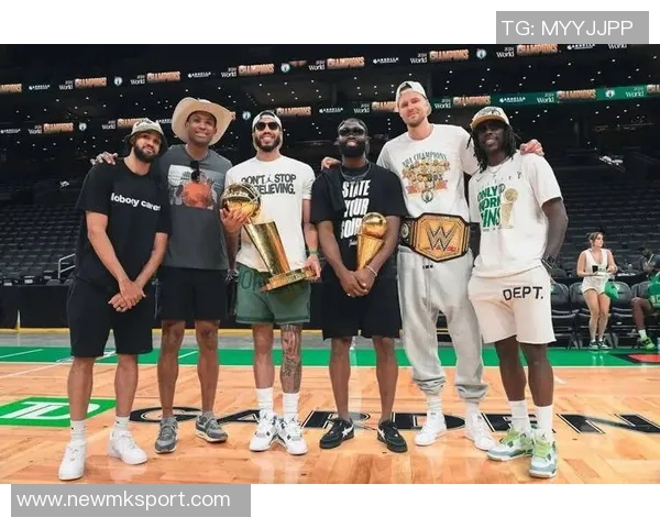 杰伦布朗坦言外界压力巨大一场失利便引发交易传闻 杰伦布朗坦言外界压力巨大一场失利便引发交易传闻