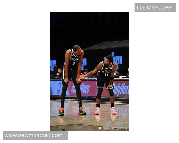 格雷森阿伦外线火力全开12投6中砍下17分4篮板5助攻表现抢眼