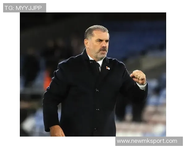 热刺官方宣布本坦库尔右腿筋手术成功预计伤缺三个月