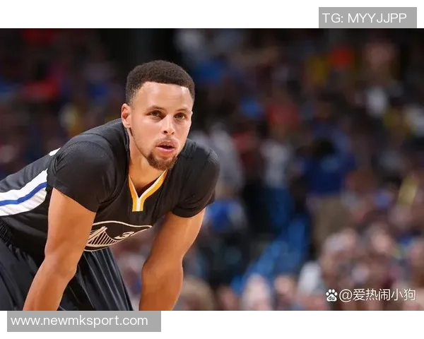 库里三分球命中数突破20个成为本赛季联盟首位达成此成就的球员